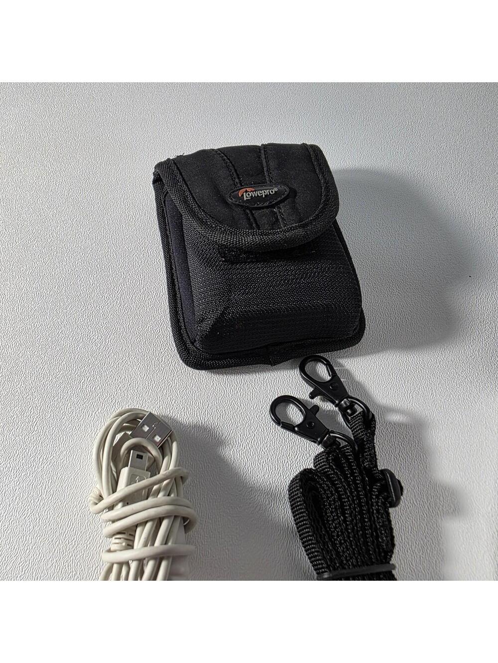 Canon PowerShot Digital ELPH SD300 Camera w/ Battery, SD Card & Charger Tested - Picture 6 of 9